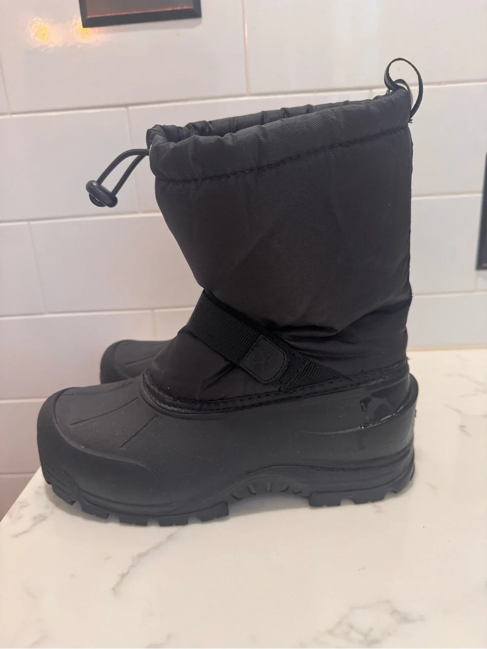 Northside Black Insulated Winter Boots - Snow Footwear- big kid sz7